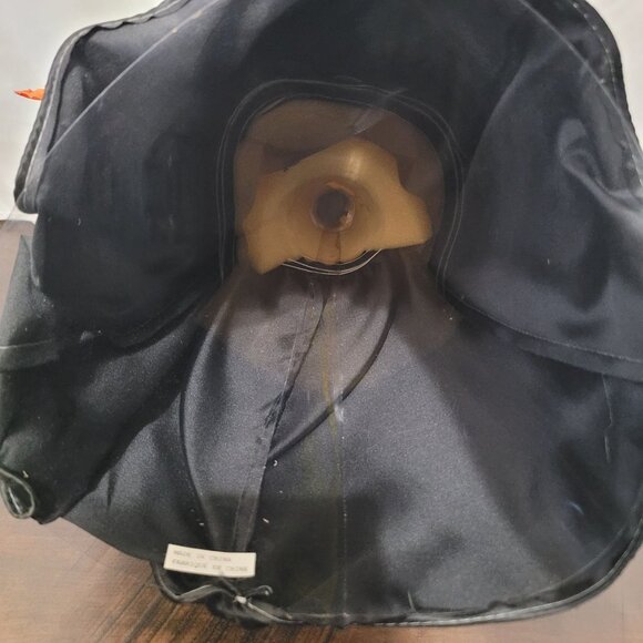 Halloween Witch Sorciere Decoration With Hat & Broom - Picture 9 of 12